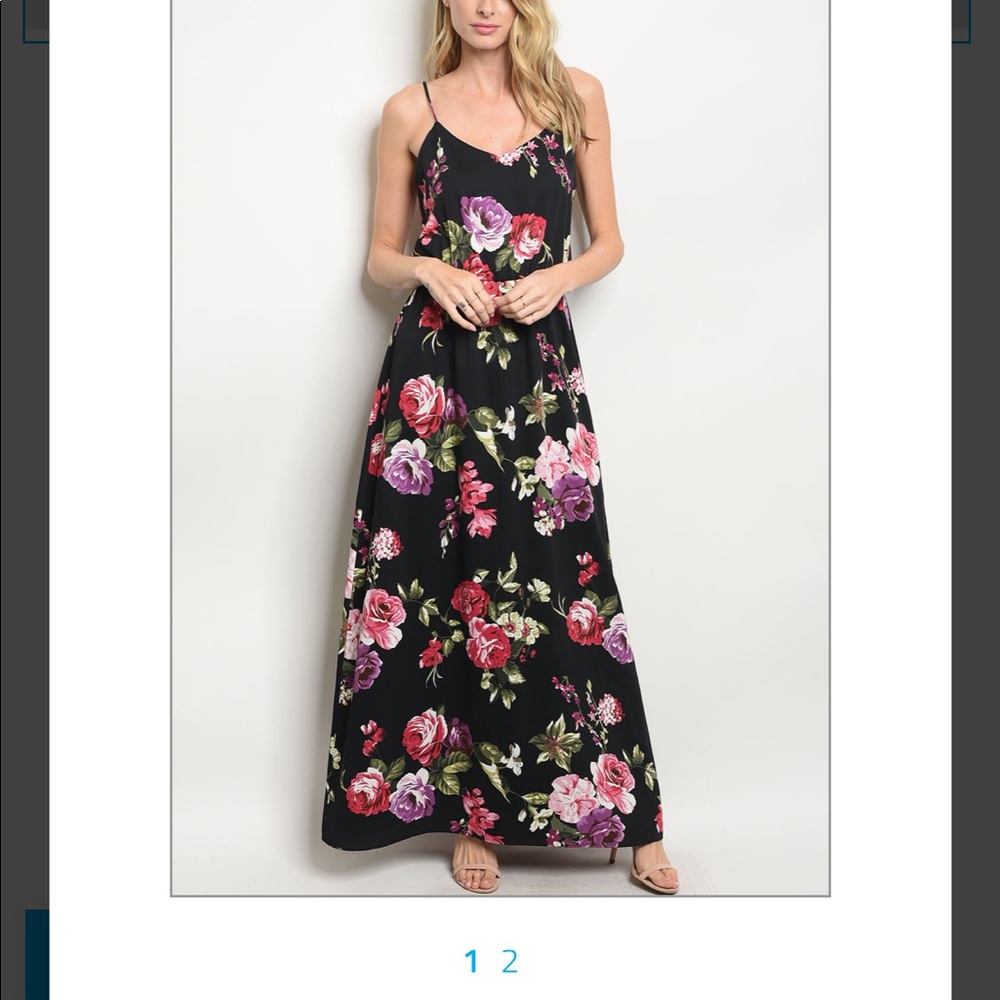 ❤️🛍 Roses Maxi Dress!!❤️🛍